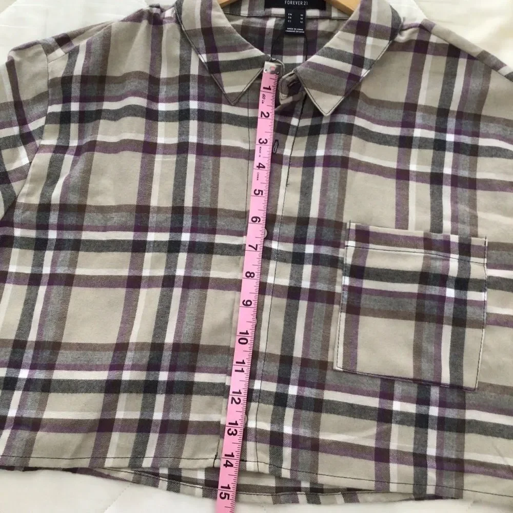 2/40$ FLANNEL plaid checkers Forever 21 oversize Crop blouse plaid beige neutral - Picture 6 of 9